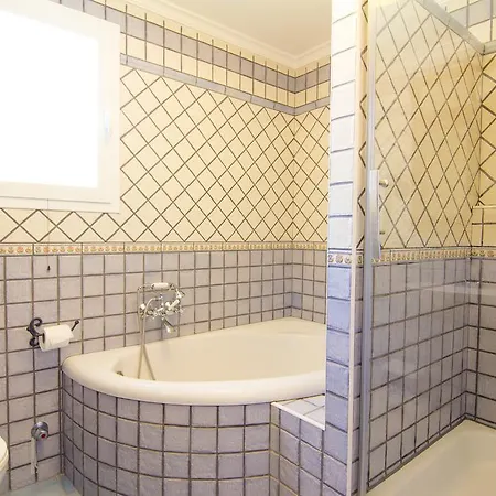 Abahana Villas Rustika Βίλα Κάλπε