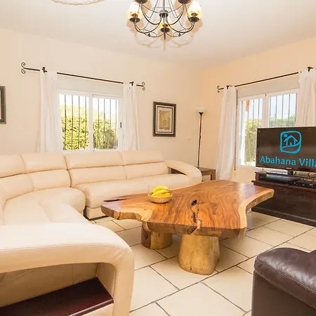 Abahana Villas Rustika Κάλπε